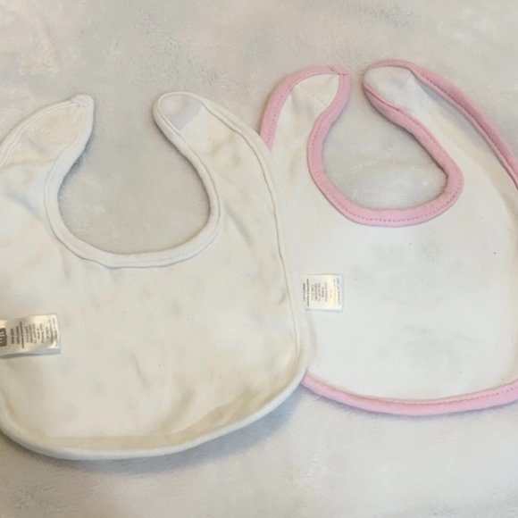 Hudson Baby 2 Pack of Baby Bibs NWOT - Picture 2 of 6